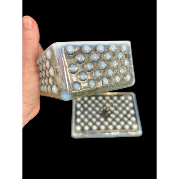 Vtg. Fenton Moonstone Hobnail Trinket Cigarette Vanity Box & Lid Opalescent - Picture 4 of 9